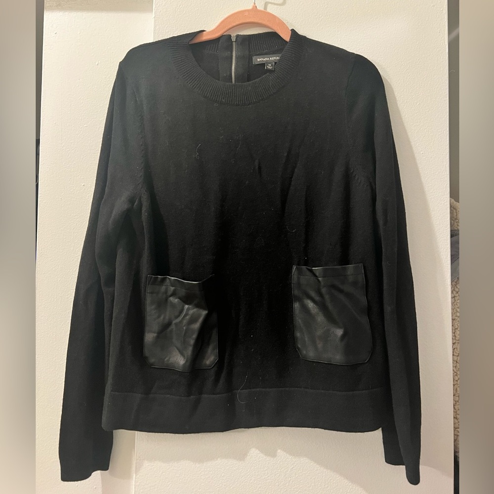 Long sleeve Banana Republic sweater with leather front pockets and back zipper